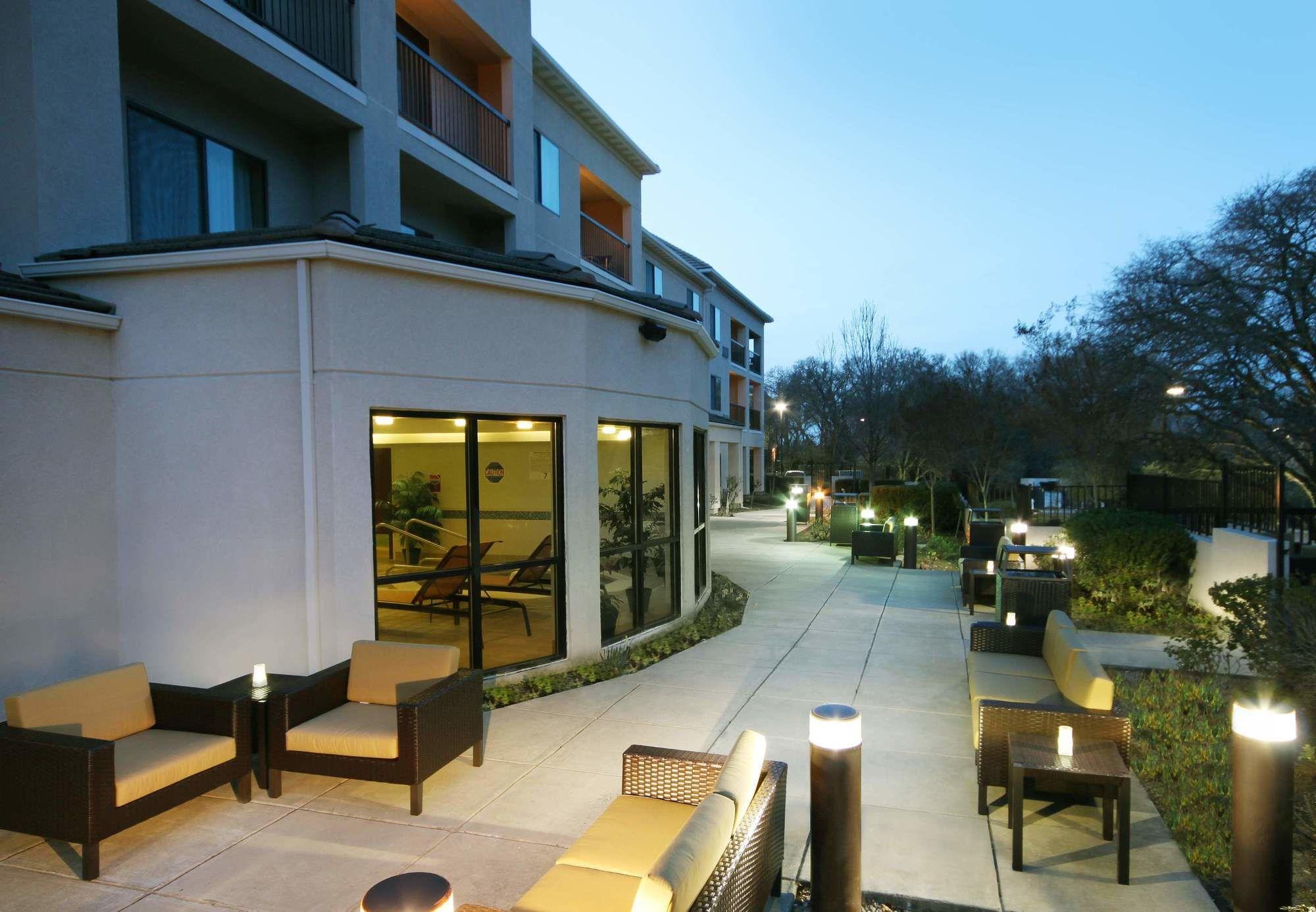 Courtyard By Marriott Roseville Exterior photo