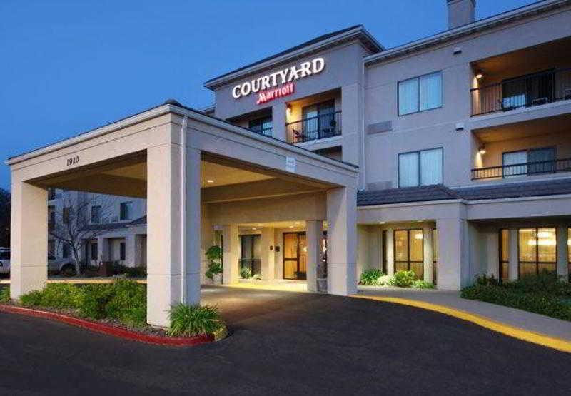 Courtyard By Marriott Roseville Exterior photo